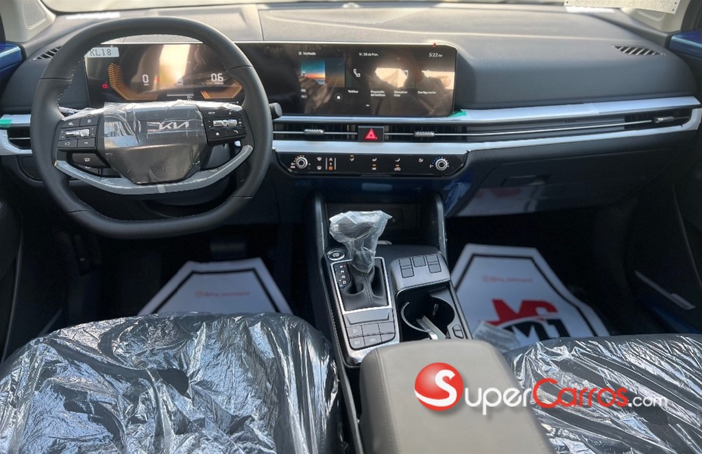2027 Kia Sportage Sport — foto 8 / 11