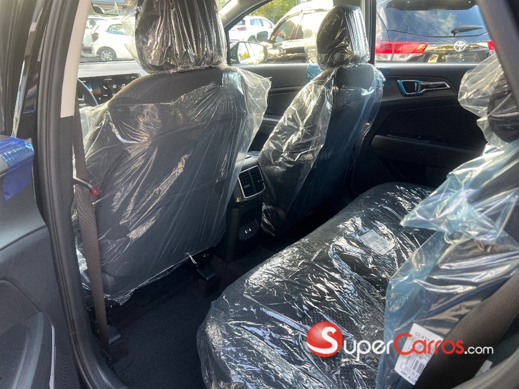2027 Kia Sportage Sport — foto 9 / 11