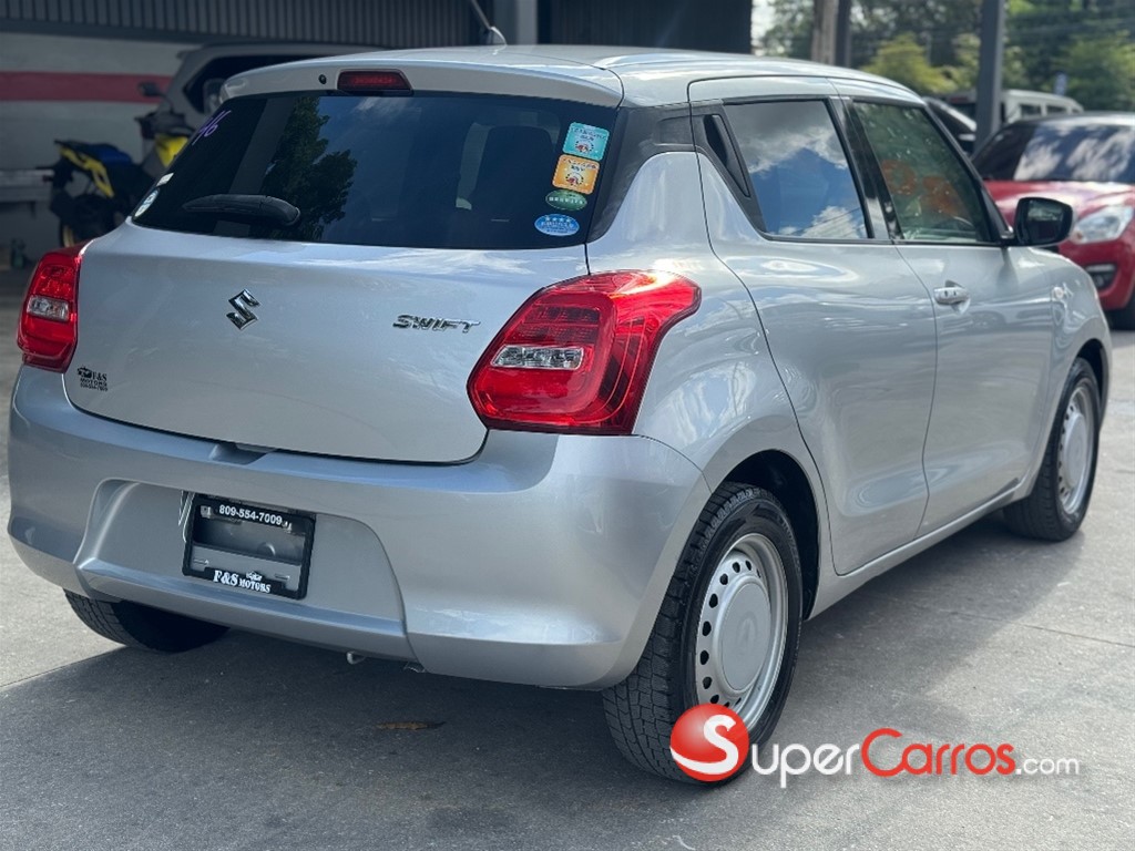 2020 Suzuki Swift — foto 7 / 12