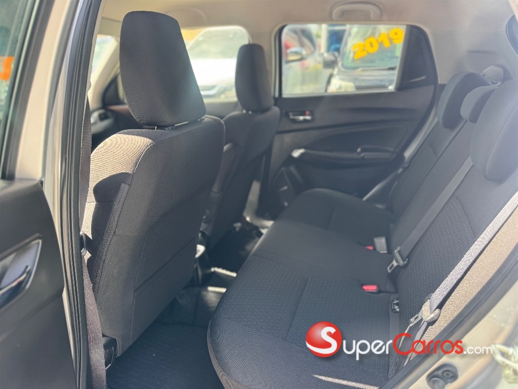 2020 Suzuki Swift — foto 10 / 12