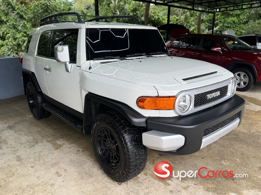 2010 Toyota FJ Cruiser Trail Team