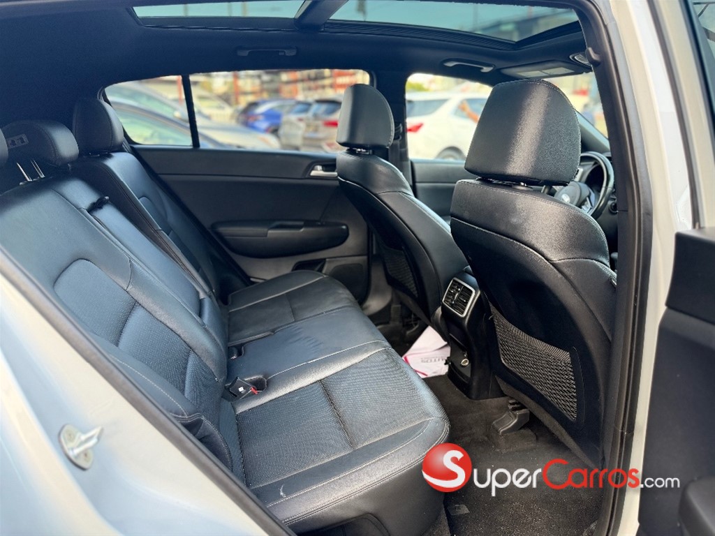 2020 Kia Sportage S — foto 6 / 9