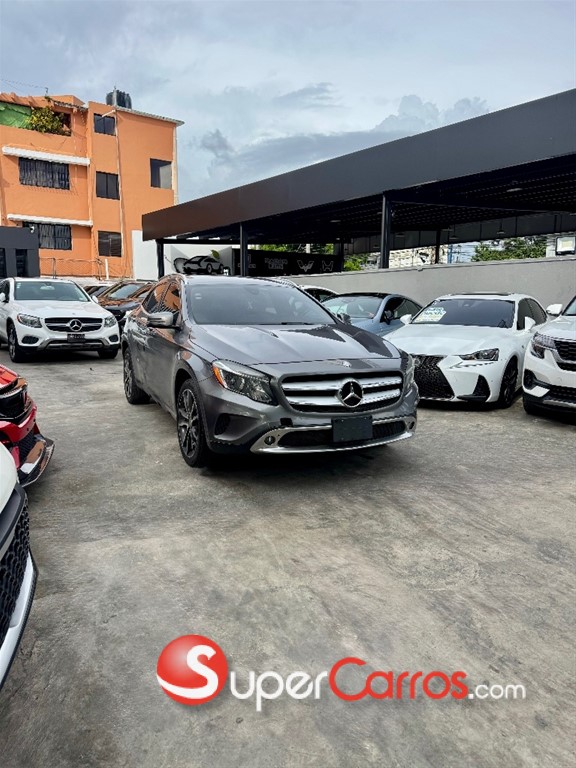 2017 Mercedes-Benz Clase GLA 250 — foto 3 / 10