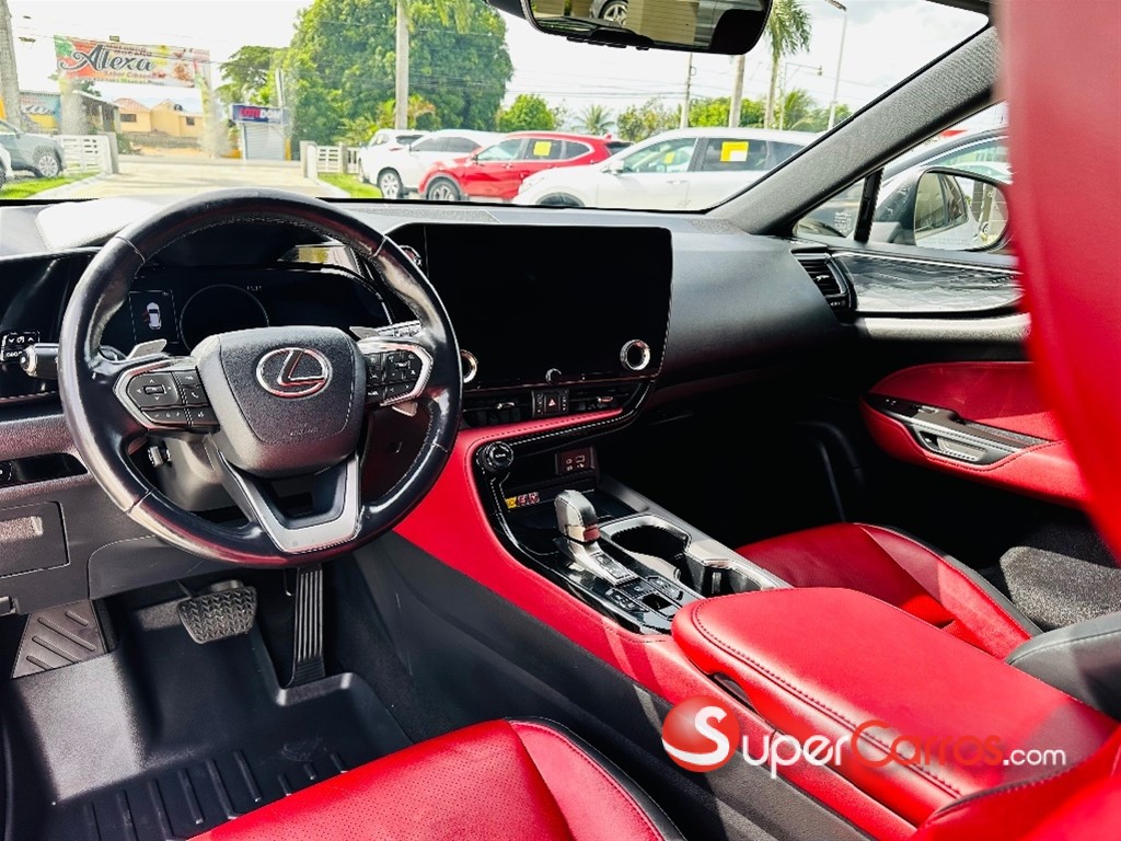 2022 Lexus NX 350 Luxury — foto 11 / 12