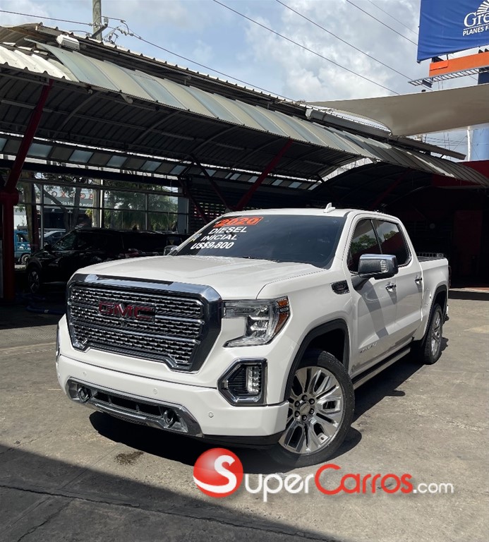 2020 GMC Sierra Denali — foto 9 / 12