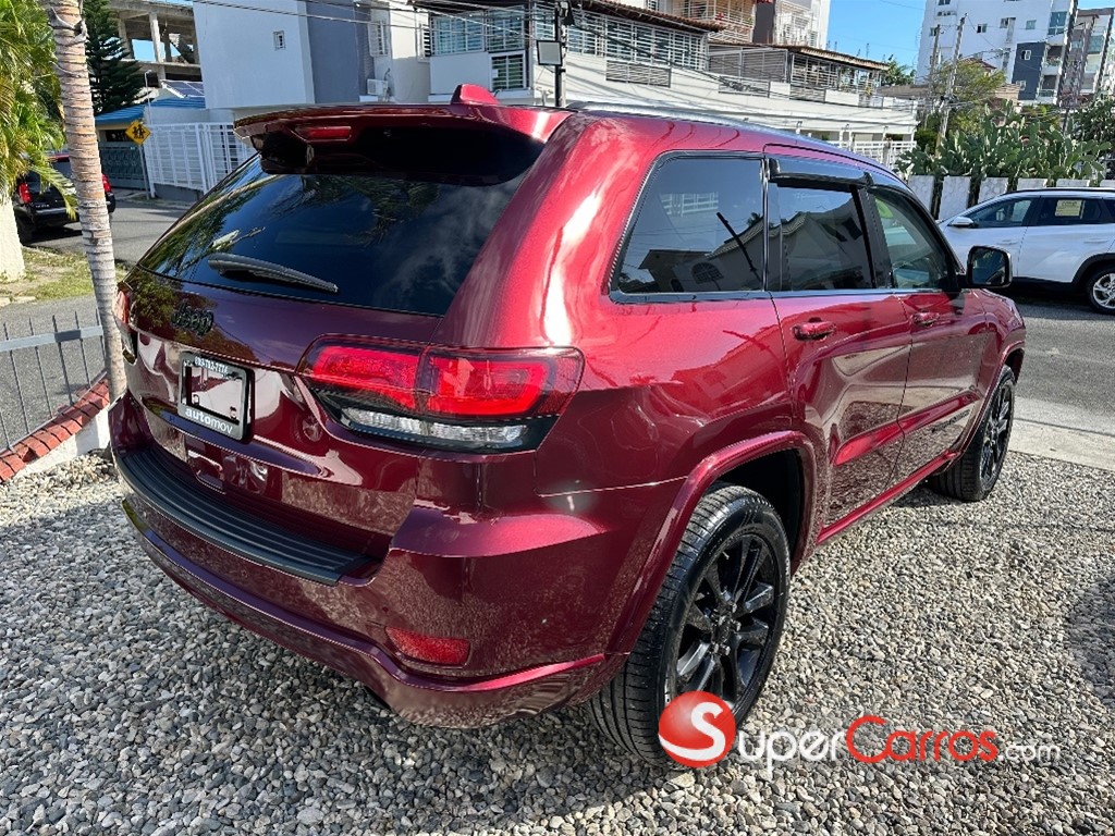 2020 Jeep Grand Cherokee Altitude — foto 3 / 10