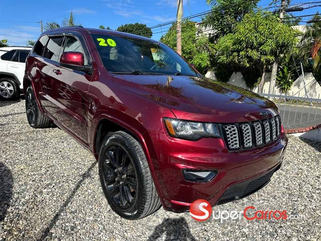 2020 Jeep Grand Cherokee Altitude — foto 4 / 10