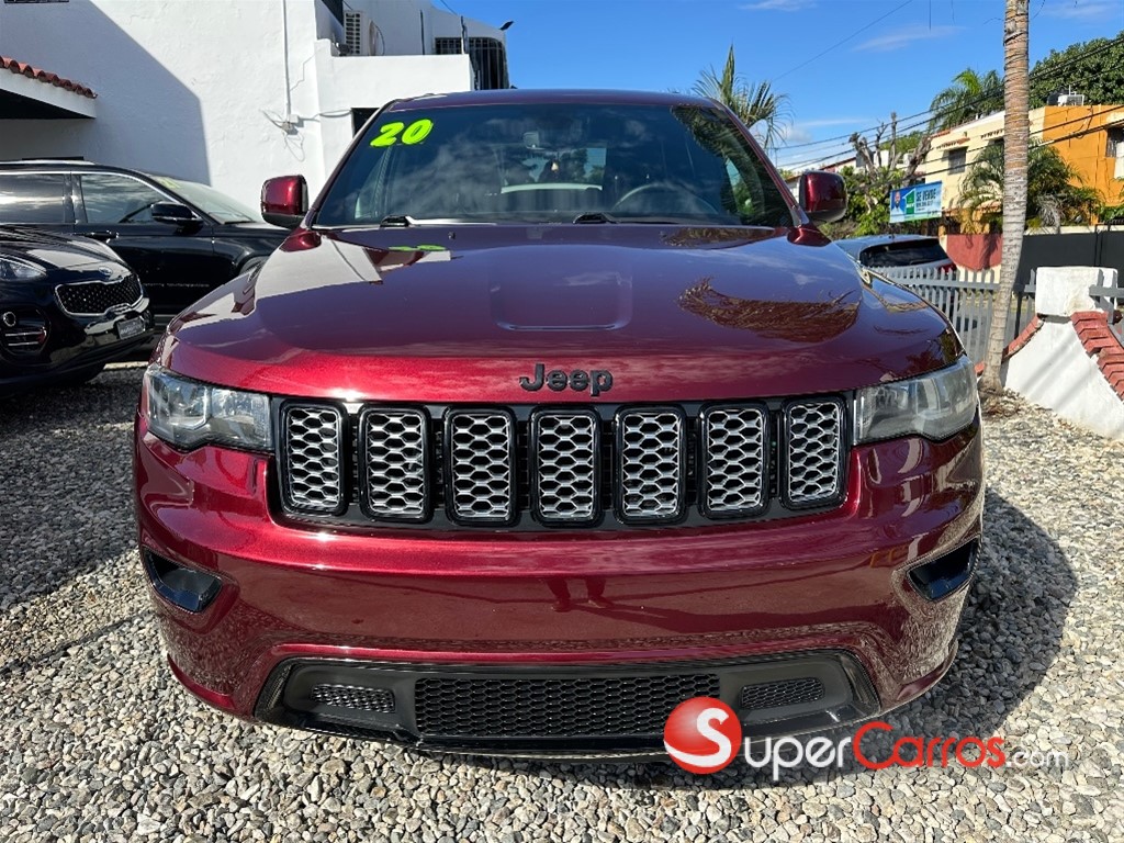 2020 Jeep Grand Cherokee Altitude — foto 5 / 10