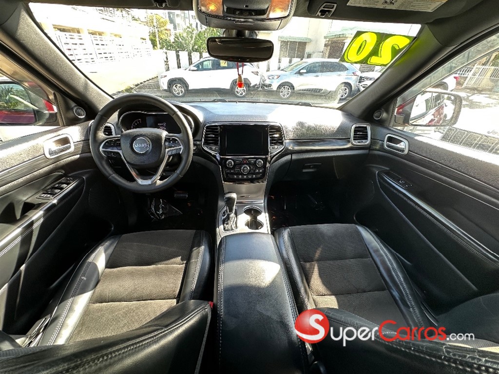 2020 Jeep Grand Cherokee Altitude — foto 8 / 10