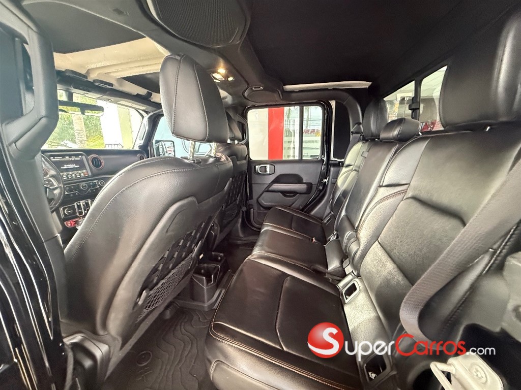2020 Jeep Gladiator Mojave — foto 8 / 11