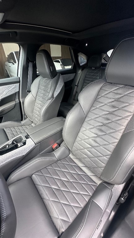 2025 Peugeot 3008 GT Line — foto 7 / 8