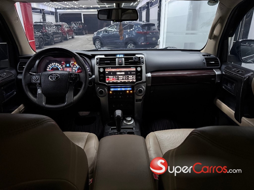 2014 Toyota 4 Runner Limited — foto 5 / 10