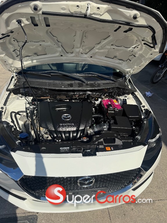 2020 Mazda 2 — foto 8 / 11
