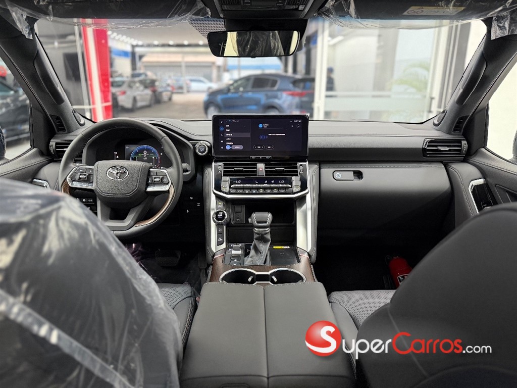 2025 Toyota Land Cruiser 300 GXR — foto 5 / 10