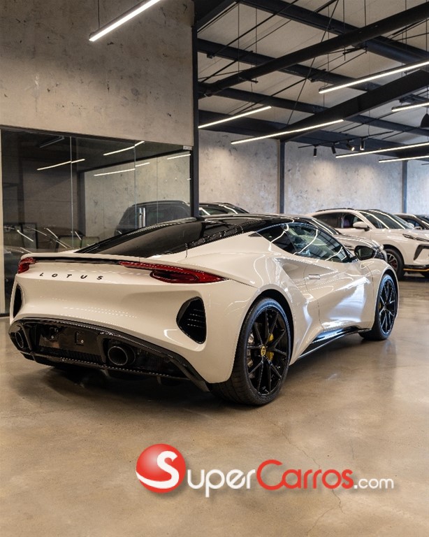 2024 Lotus Emira — foto 4 / 12