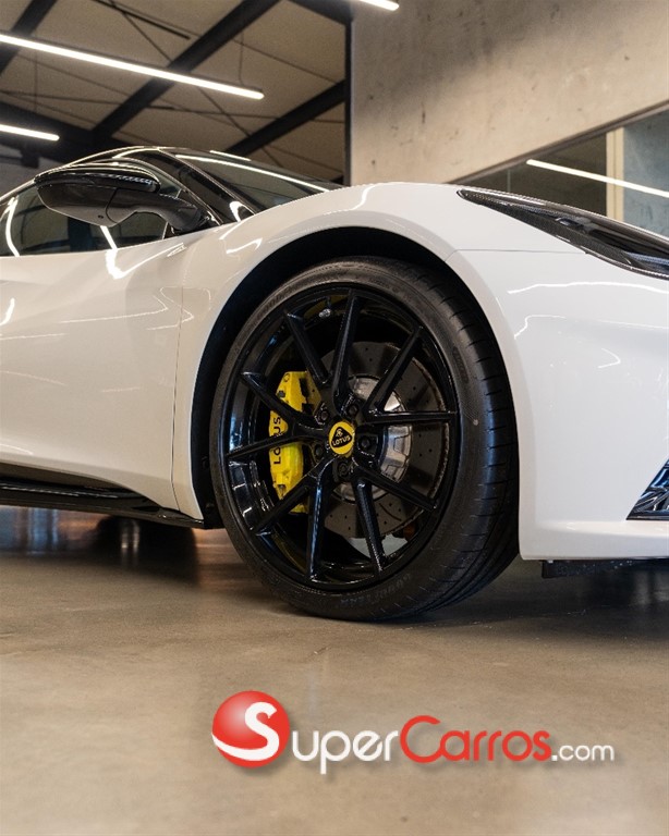 2024 Lotus Emira — foto 7 / 12