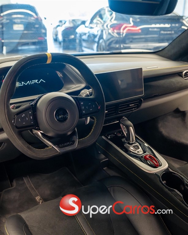 2024 Lotus Emira — foto 9 / 12