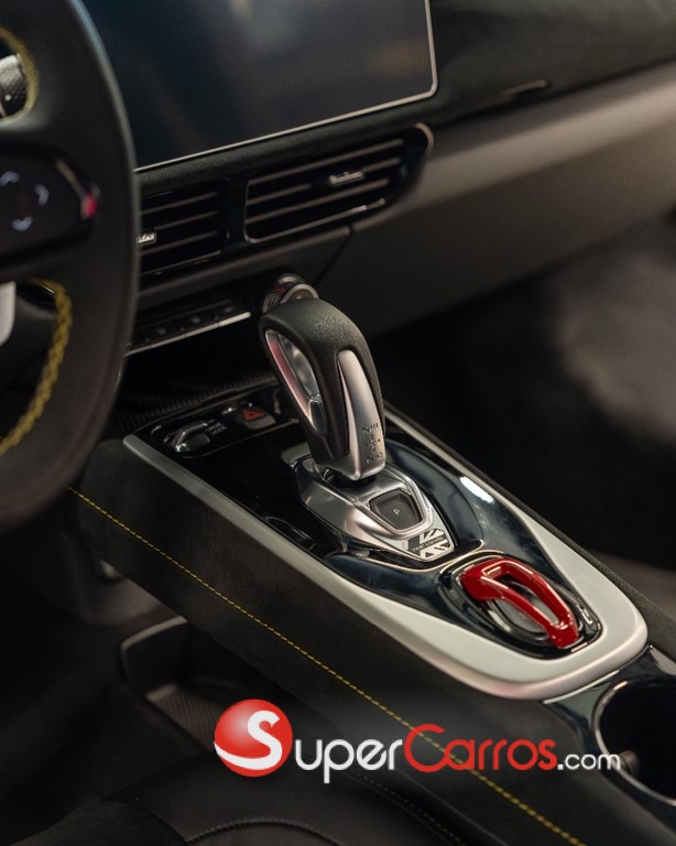 2024 Lotus Emira — foto 10 / 12