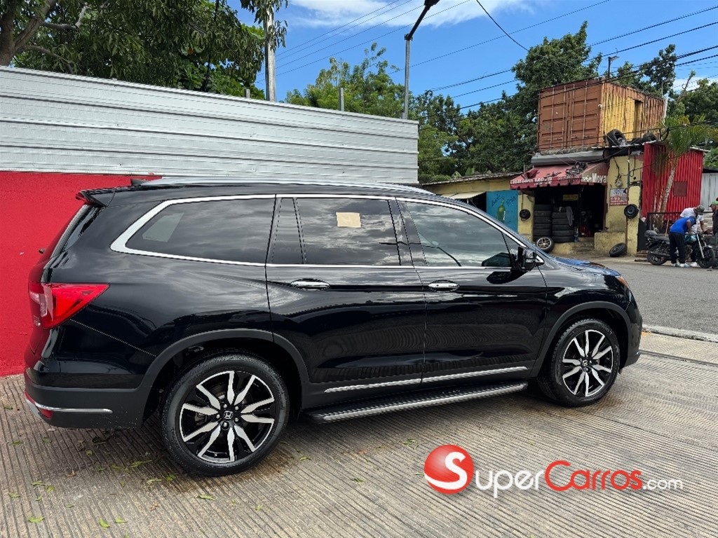 2020 Honda Pilot Touring — foto 4 / 12