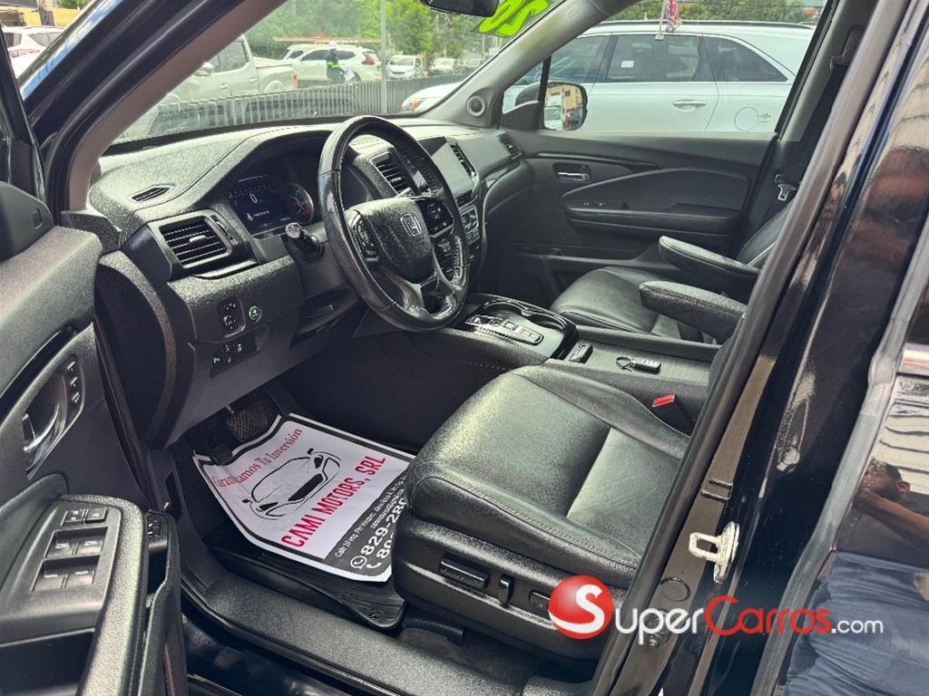 2020 Honda Pilot Touring — foto 7 / 12