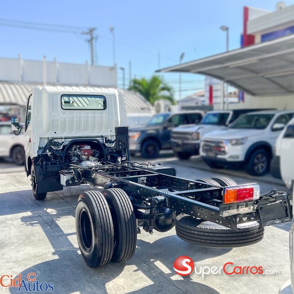 2026 Hino 300 — foto 3 / 10