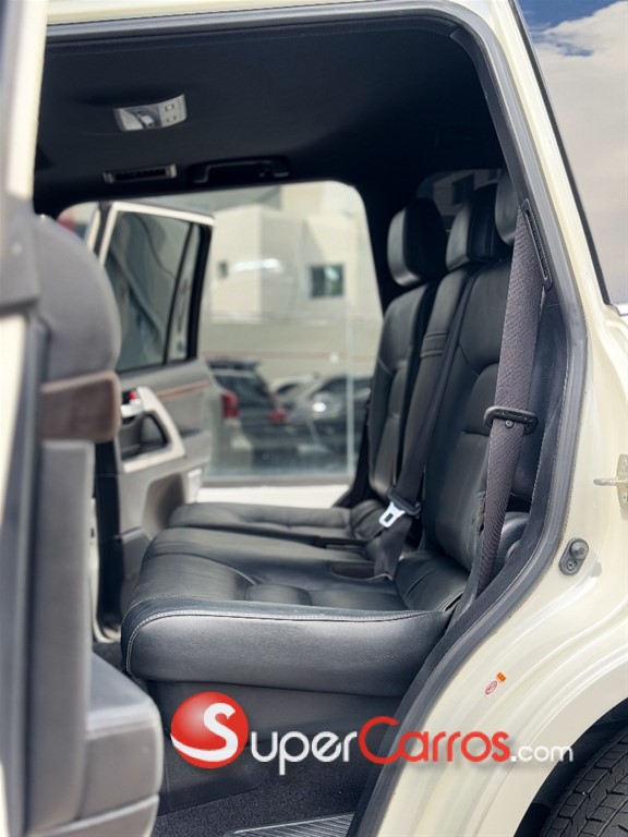 2017 Toyota Land Cruiser 200 VX-R — foto 4 / 11