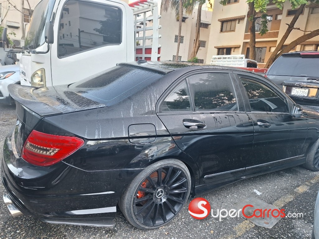 2013 Mercedes-Benz Clase C 250 — foto 4 / 7