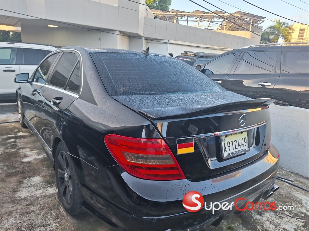 2014 Mercedes-Benz Clase C 250 — foto 6 / 7