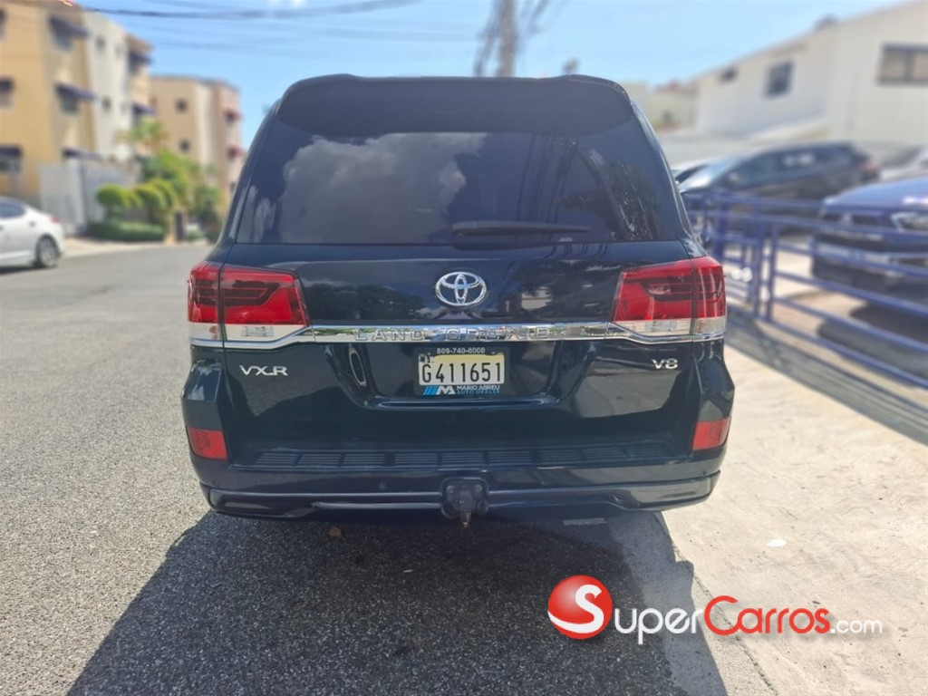 2018 Toyota Land Cruiser — foto 3 / 12