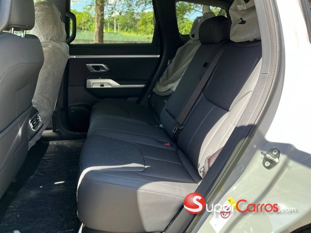 2026 Deepal G318 — foto 8 / 12