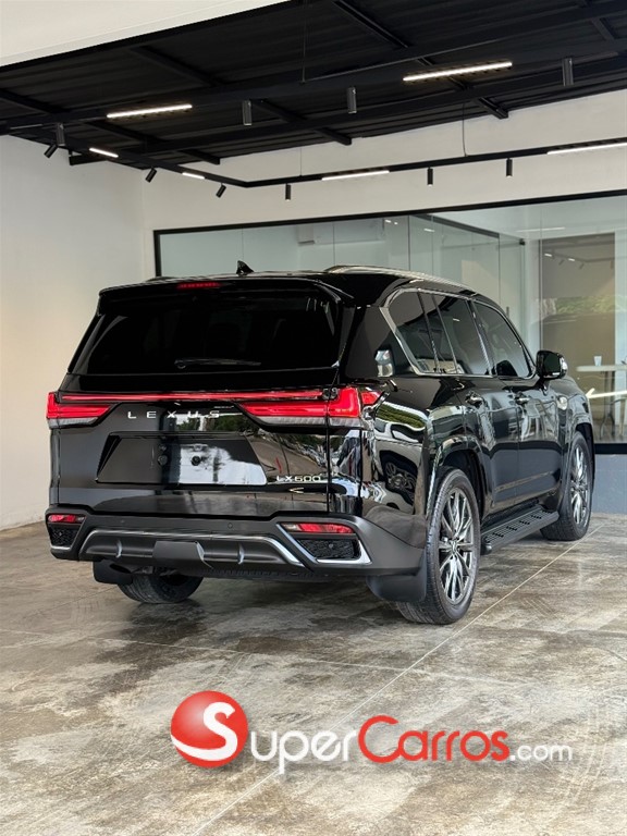2022 Lexus LX 600 F Sport — foto 5 / 9