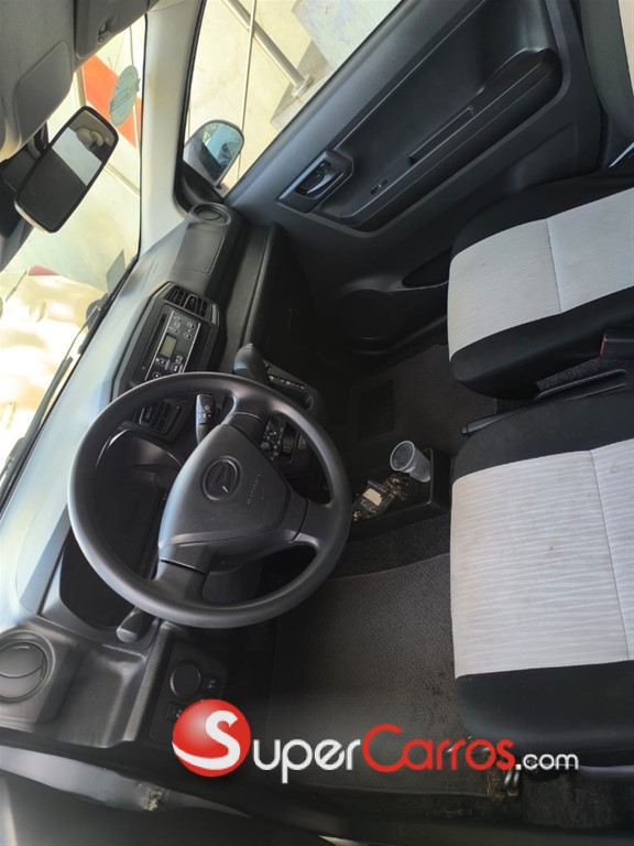 2018 Daihatsu Mira — foto 3 / 4