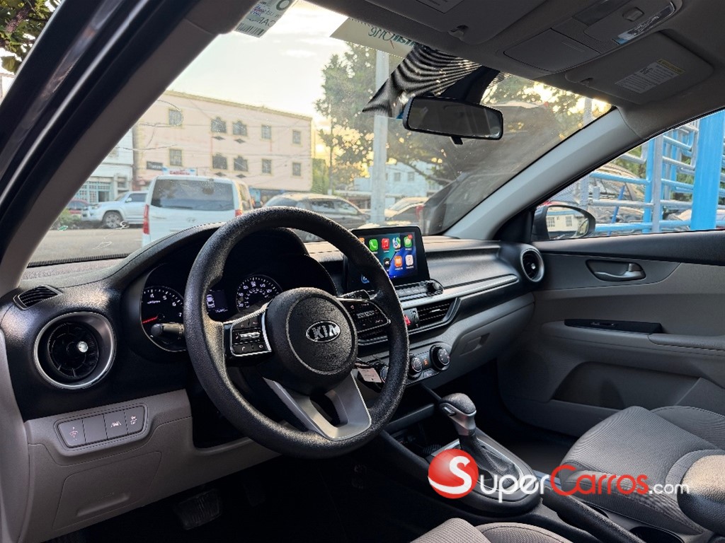 2020 Kia Forte LXS — foto 4 / 10
