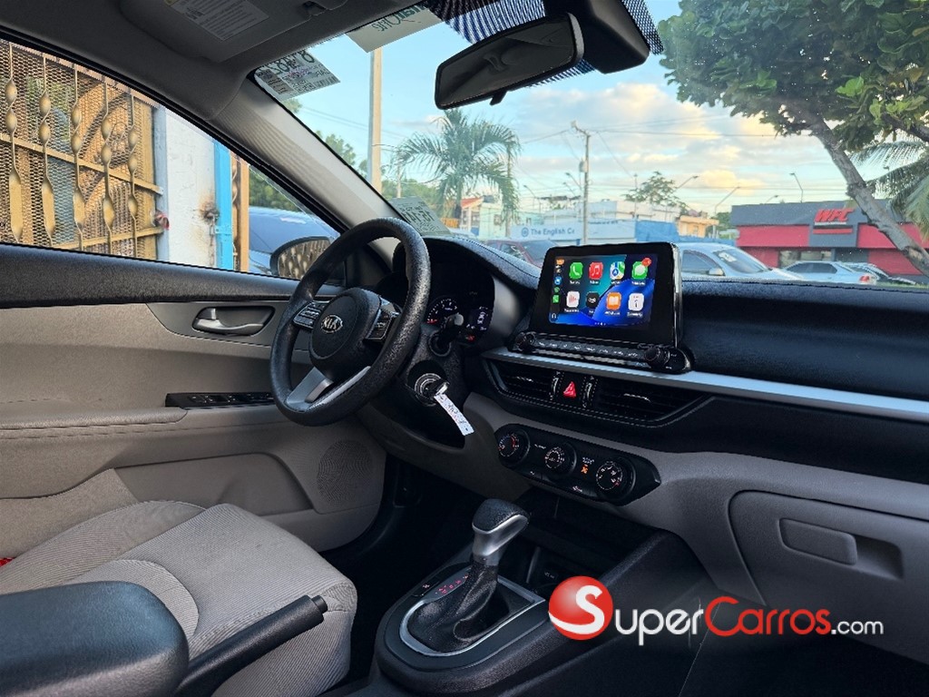 2020 Kia Forte LXS — foto 6 / 10