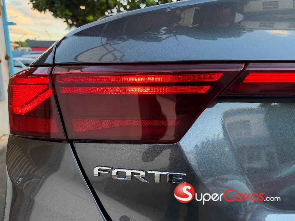2020 Kia Forte LXS — foto 10 / 10