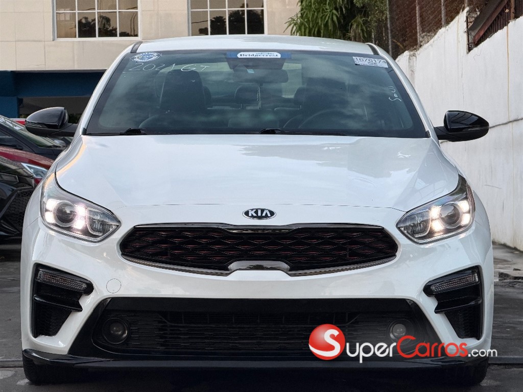 2021 Kia Forte GT Line — foto 2 / 9