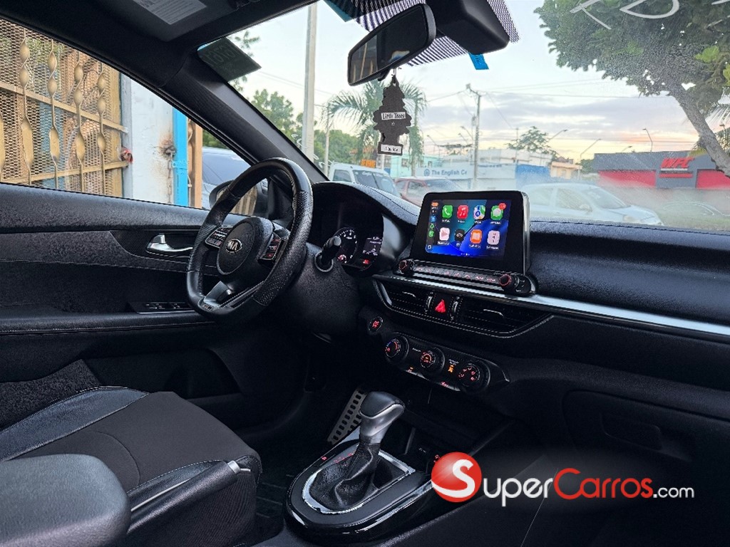 2021 Kia Forte GT Line — foto 6 / 9