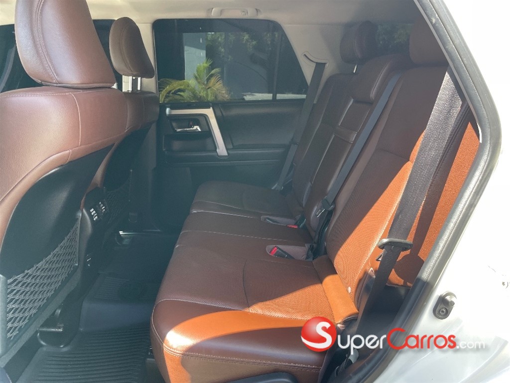 2019 Toyota 4 Runner Limited — foto 7 / 9