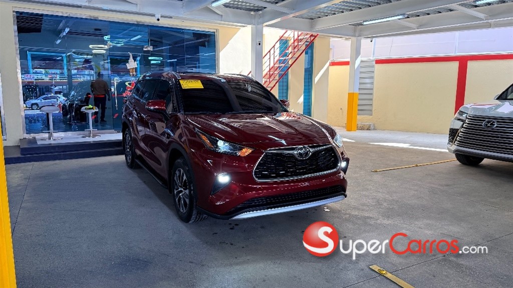 2021 Toyota Highlander XLE