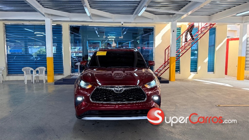 2021 Toyota Highlander XLE — foto 4 / 12