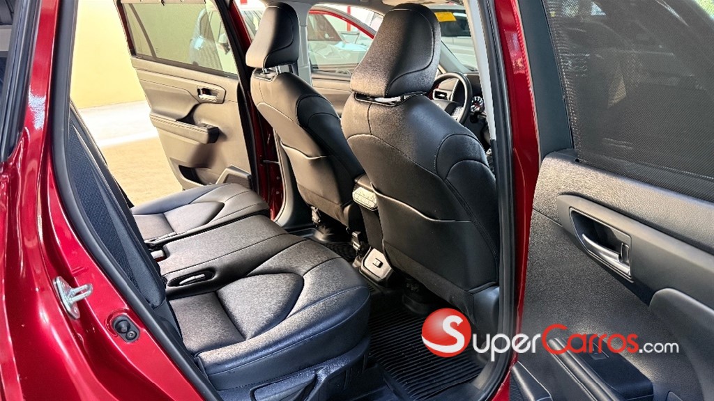 2021 Toyota Highlander XLE — foto 10 / 12