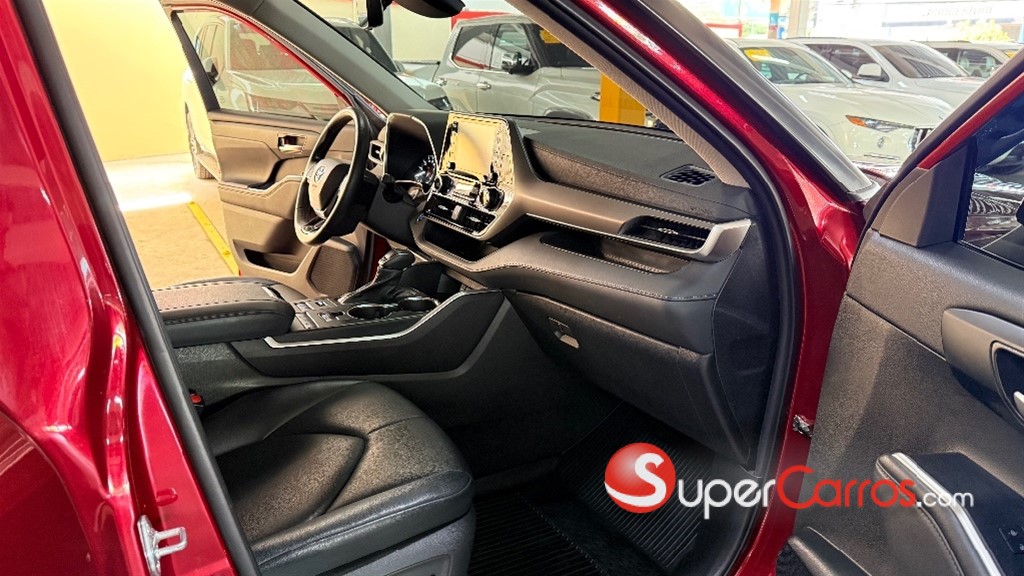 2021 Toyota Highlander XLE — foto 12 / 12