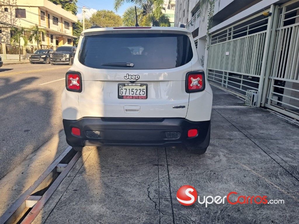 2018 Jeep Renegade Latitude — foto 3 / 11