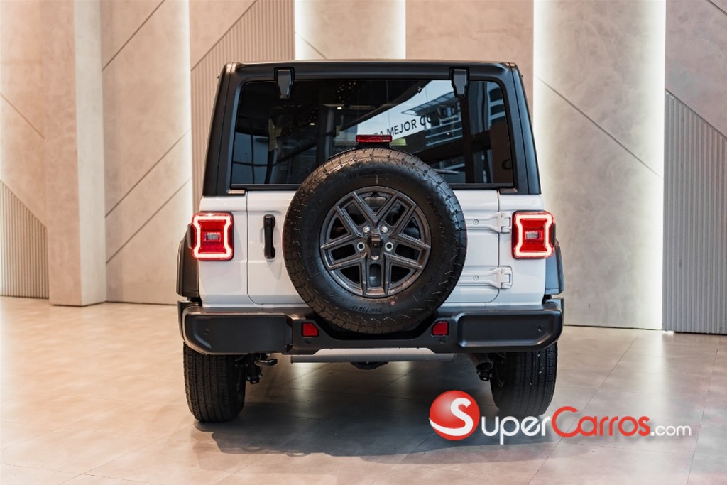 2025 Jeep Wrangler Rubicon — foto 9 / 10