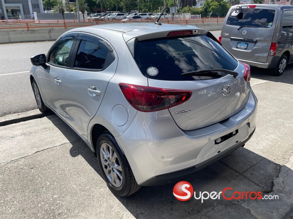 2020 Mazda 2 — foto 3 / 11