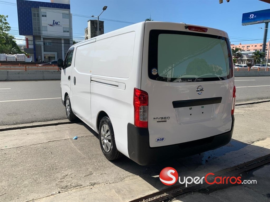 2020 Nissan Caravan — foto 4 / 7
