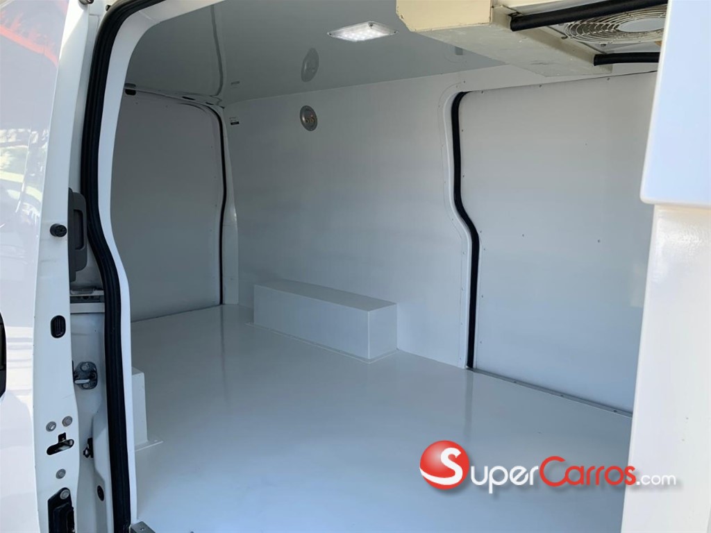 2020 Nissan Caravan — foto 5 / 7