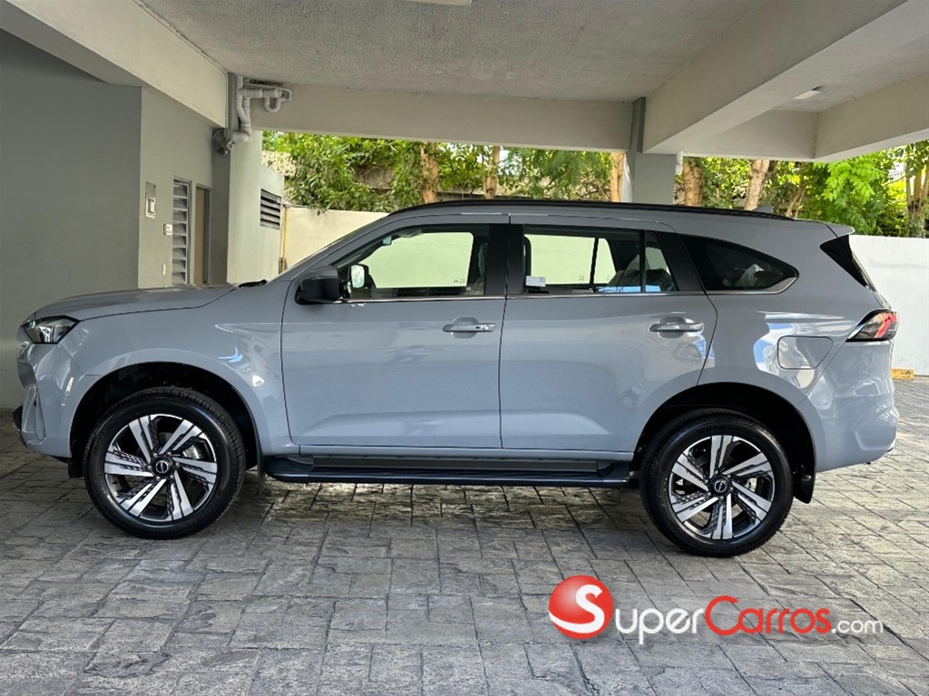 2027 Isuzu Mux — foto 3 / 8