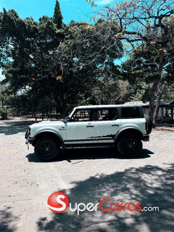 2022 Ford Bronco Wildtrak Sasquatch — foto 7 / 8