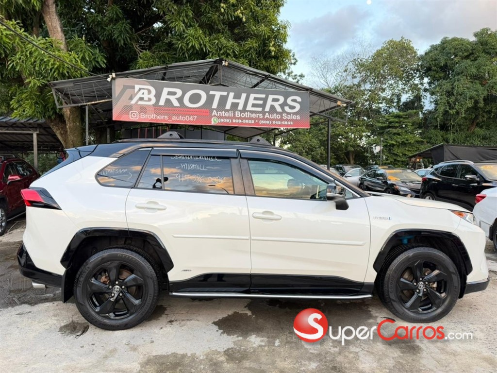 2020 Toyota RAV4 XSE Hybrid Sport — foto 4 / 12